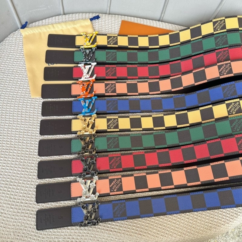 l0vis Vvtt0n belts